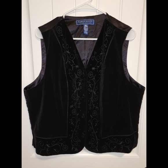 Laura Scott Jackets & Blazers - Laura Scott womens black velvet vest XL embroidered